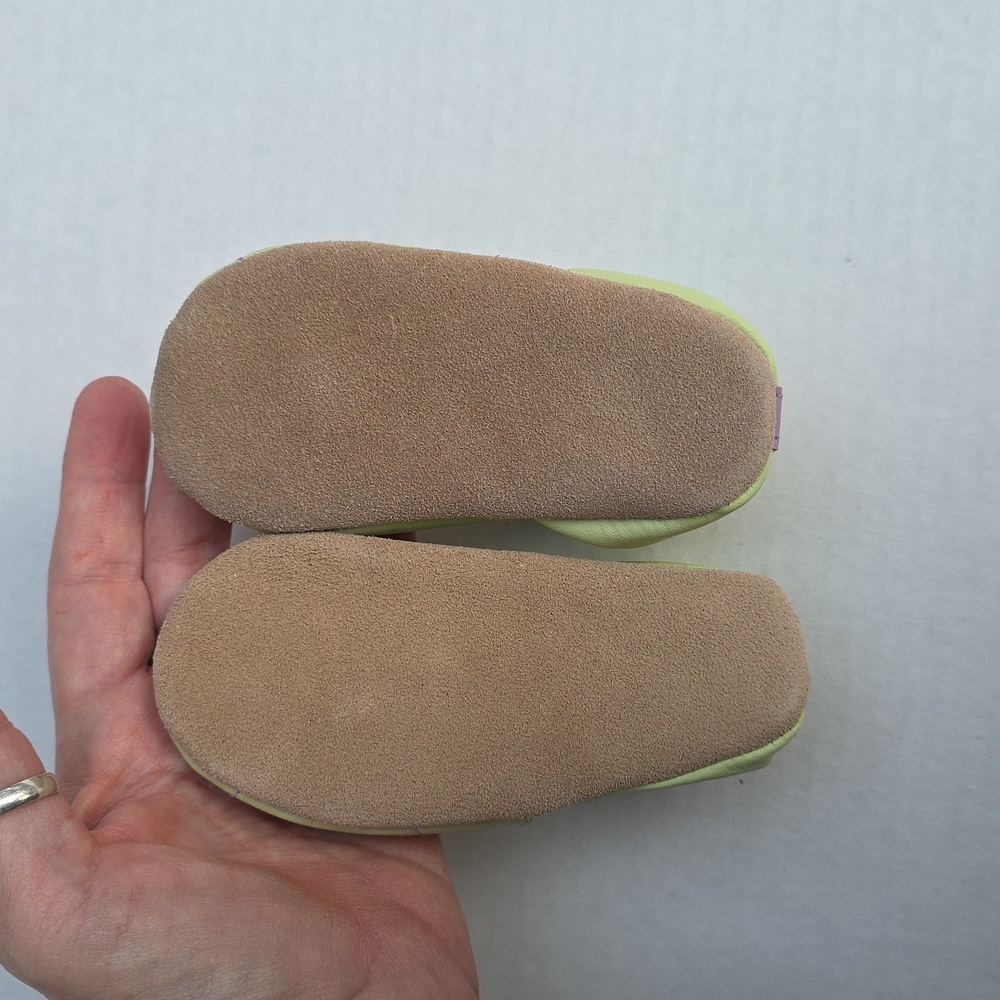 Robeez Perched Pals Lime Green Soft Sole Baby Shoes Pink and Lavendar Birds - Picture 6 of 8